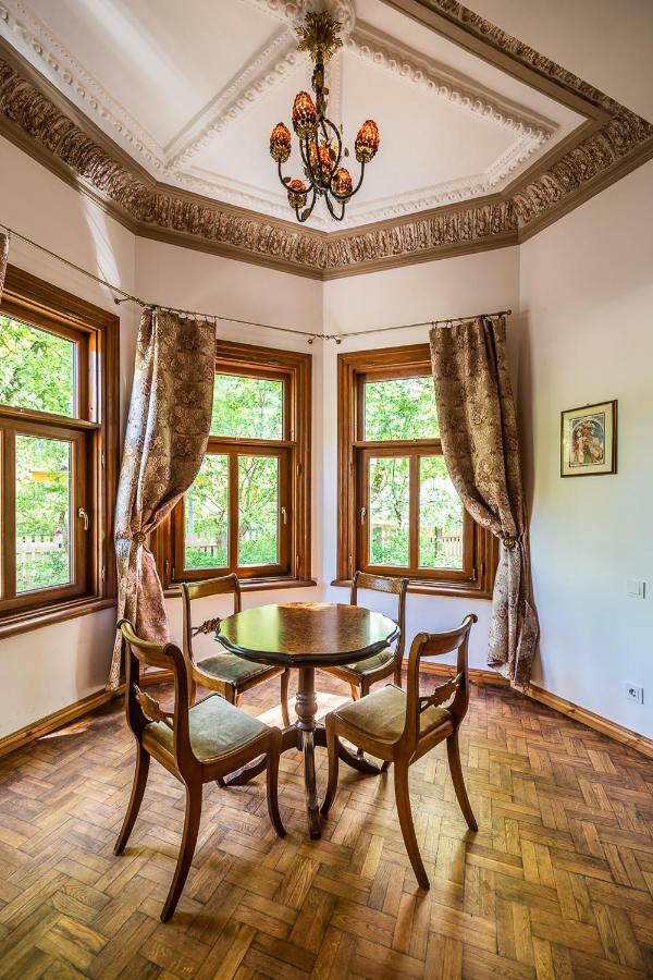 Villa Apartments By The Sea Λιέπαγια Εξωτερικό φωτογραφία